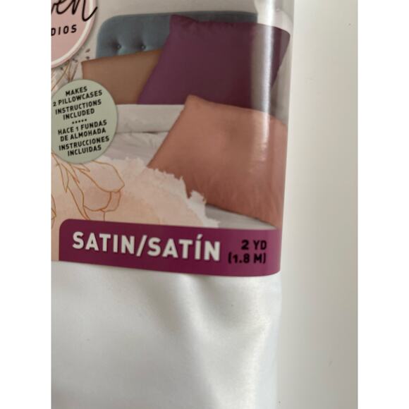 Gwen Studios White Satin 2 Yards - Picture 2 of 6
